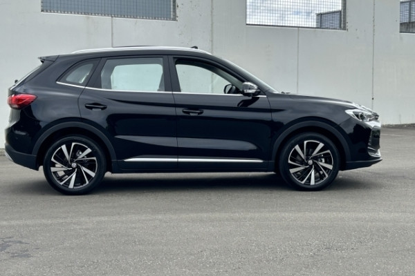 2025 MG ZS ZS32 Essence Turbo SUV