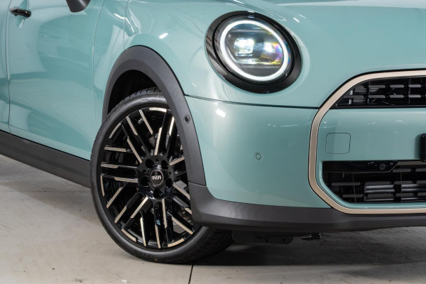2025 MINI Cooper F65 C Favoured Hatch image 21