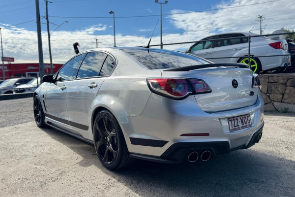 2016 HSV Clubsport Gen F2 R8 SV Black Sedan Image 8