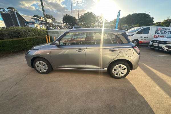 2025 Suzuki Swift Hybrid UZ Hybrid Hatch Image 6