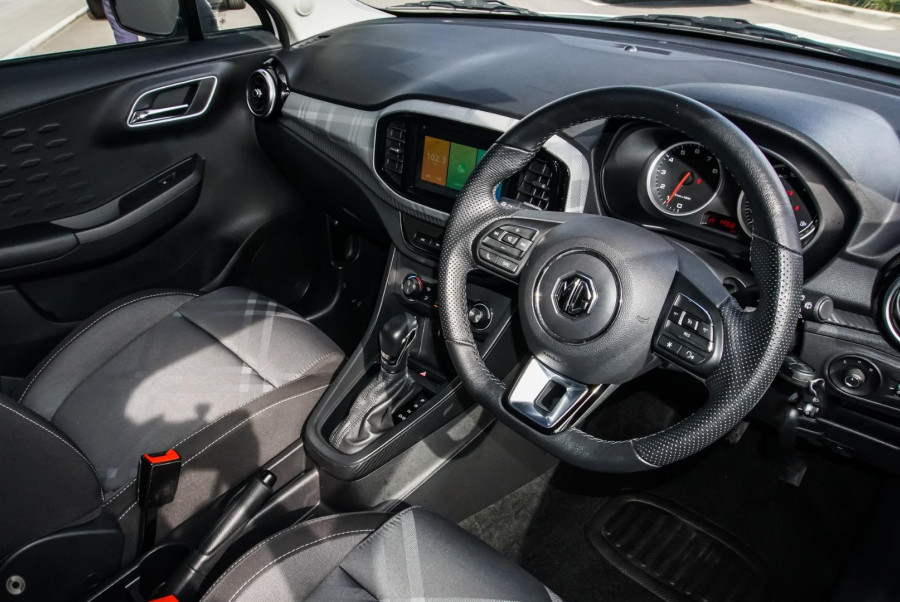 2024 MG MG3  Core Hatch Image 6