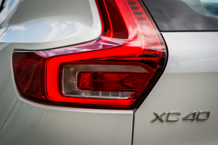 2024 MY25 Volvo XC40 XZ Ultra B4 Bright SUV Image 8