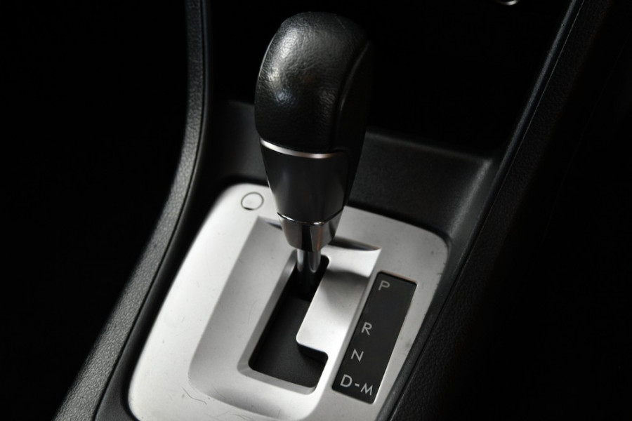 2013 Subaru XV G4-X 2.0i-S Suv Image 14