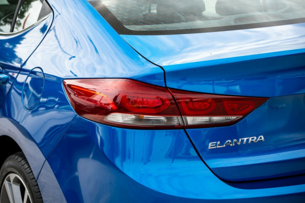 2018 Hyundai Elantra AD Trophy Sedan Image 7