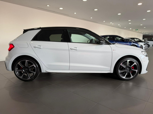 2025 MY26 Audi A1 GB 40 TFSI S line Hatch image 4