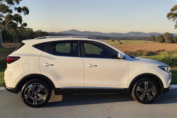 2021 MG ZS AZS1 Essence SUV Image 8