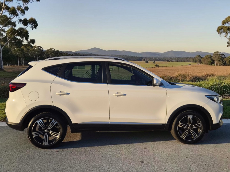 2021 MG ZS AZS1 Essence SUV Image 8