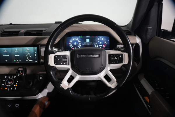 2021 Land Rover Defender L663 110 D300 SE SUV Image 14