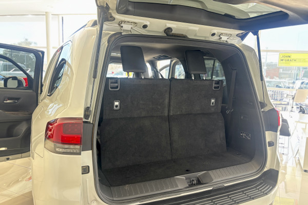2022 Toyota LandCruiser FJA300R VX SUV Image 11