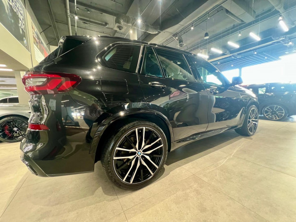 2022 BMW X5 G05 xDrive40i M Sport SUV image 3