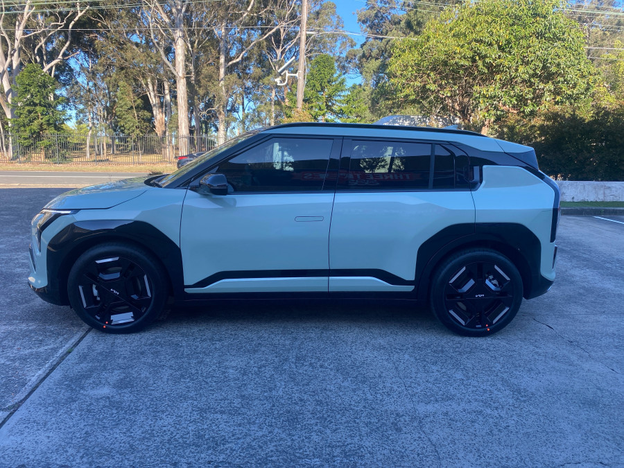 2026 Kia EV3 SV GT-Line SUV Image 3