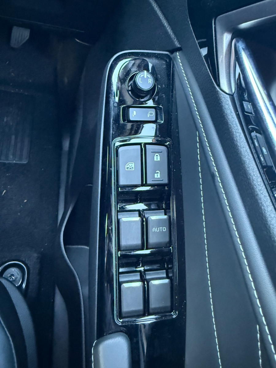 2025 MY25.5 Isuzu MU-X RJ LS-T SUV Image 19