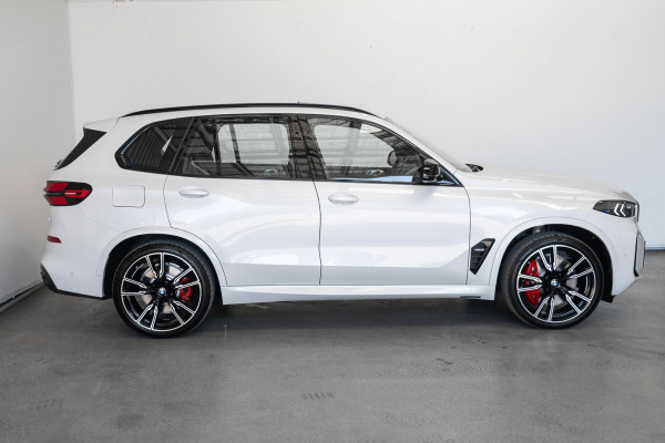 2026 BMW X5 G05 LCI M60i SUV image 3