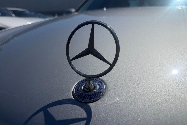 2004 Mercedes-Benz E-Class W211 E500 Elegance Sedan Image 6