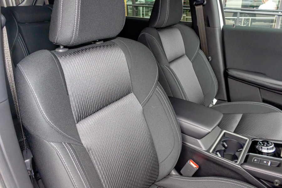 2024 Mitsubishi Outlander ZM LS SUV Image 6
