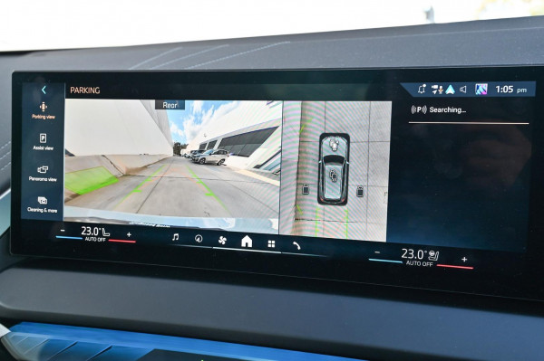 2025 BMW X3 G45 30e xDrive SUV image 13