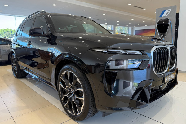 2023 BMW X7 40d G07 M Sport SUV