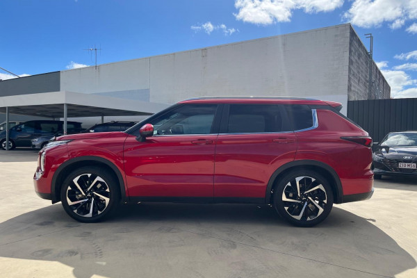 2024 Mitsubishi Outlander ZM Aspire SUV Image 4