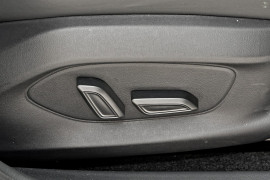 2024 MG MG4 MEH32 Essence 64 Hatch