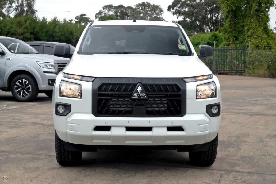 2025 Mitsubishi Triton MV  GLX+ Cab Chassis Image 2