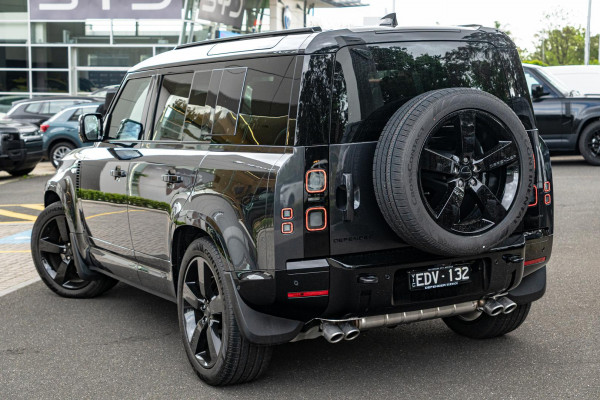 2026 Land Rover Defender L663 110 D350 X-Dynamic SE SUV