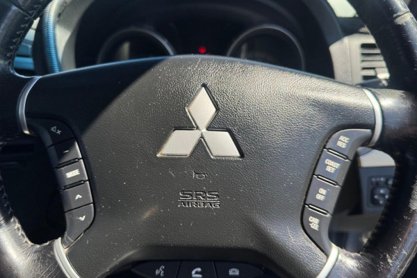 2010 Mitsubishi Pajero NT GLX SUV Image 21