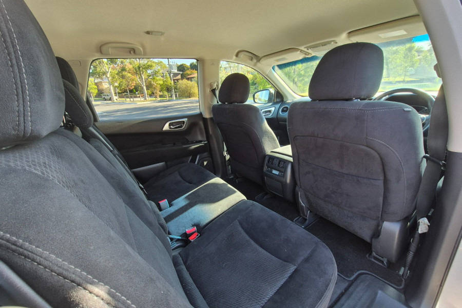 2016 MY15 Nissan Pathfinder R52 ST SUV Image 9