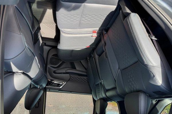 2025 MY24 Mitsubishi Outlander ZM PHEV GSR SUV Image 6