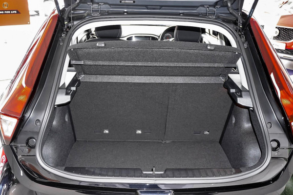 2024 MG MG3  Core Hatch