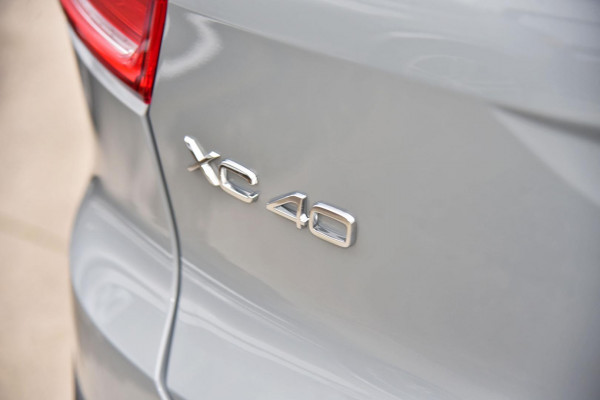 2025 Volvo XC40 XZ Plus B4 SUV Image 17