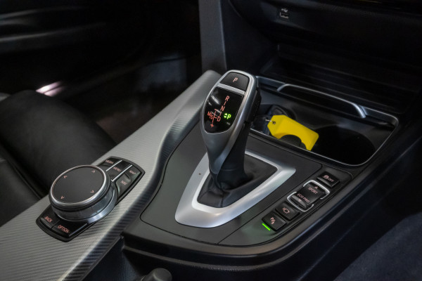 2018 BMW 3 Series F30 LCI 330i M Sport Sedan image 15