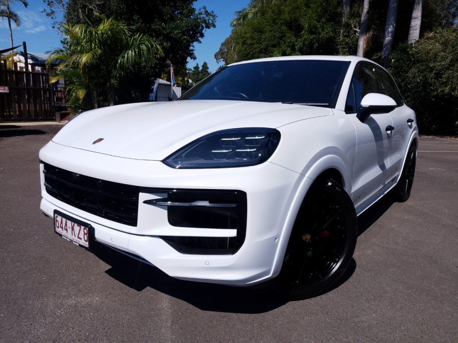 2024 Porsche Cayenne 9YA II GTS SUV Image 2