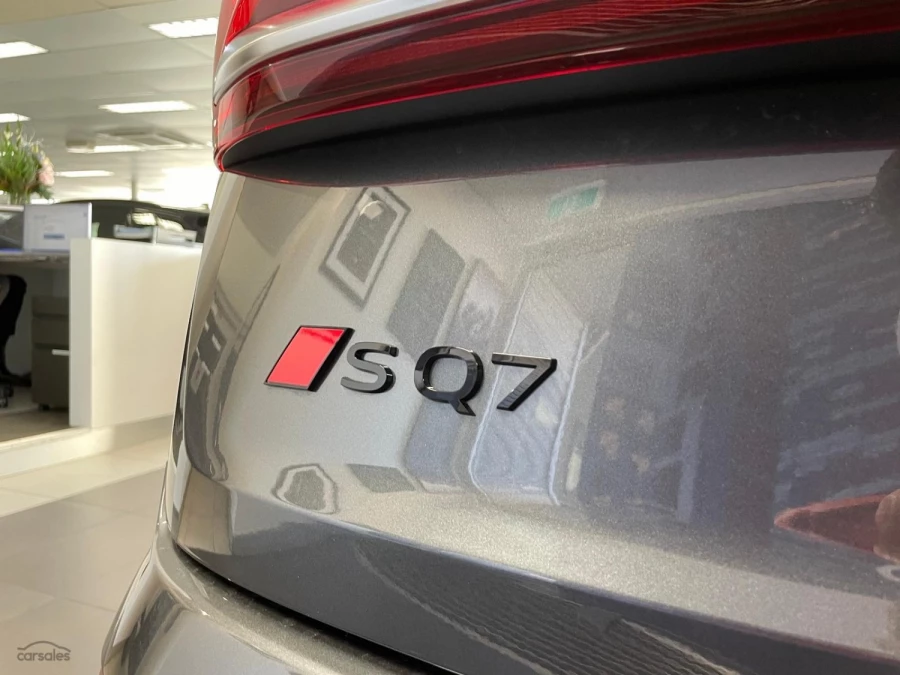 2025 Audi SQ7 4M TFSI SUV Image 9