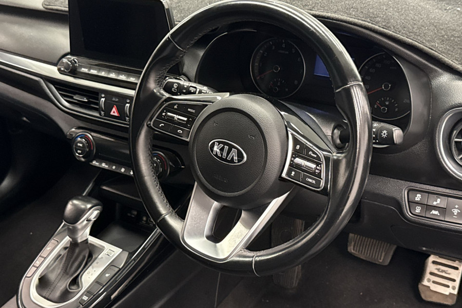 2020 MY1  Kia Cerato BD Sport+ Hatch Image 18