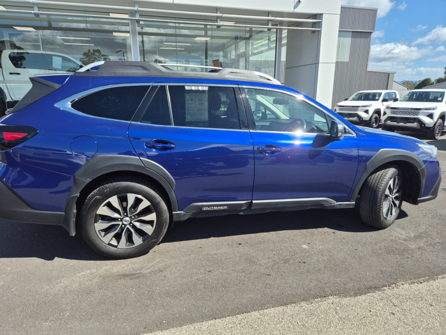 2024 Subaru Outback 6GEN AWD Touring SUV Image 11
