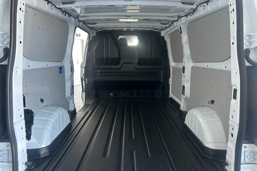 2024 MY23.75 Ford Transit Custom AV Trend LWB Van Image 10