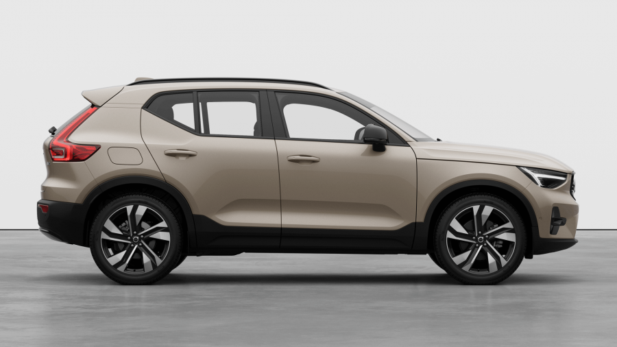2026 Volvo XC40 XZ Ultra B4 Dark SUV Image 5