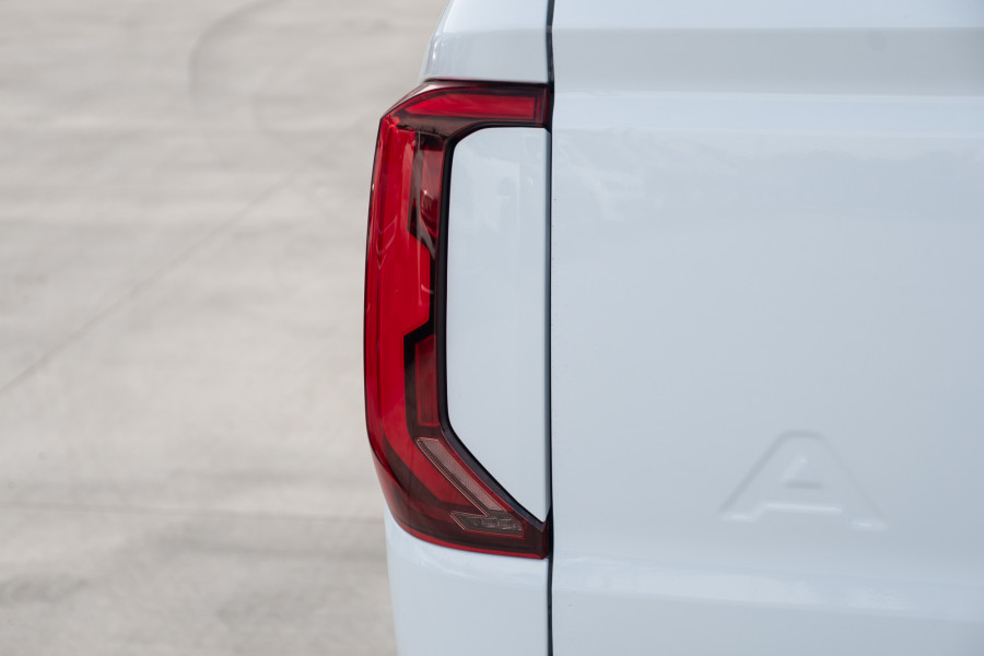 2026 Volkswagen Amarok NF TDI452 Style Ute Image 22