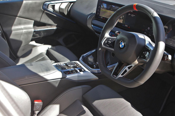 2025 BMW X3 G45 M50 xDrive SUV image 13