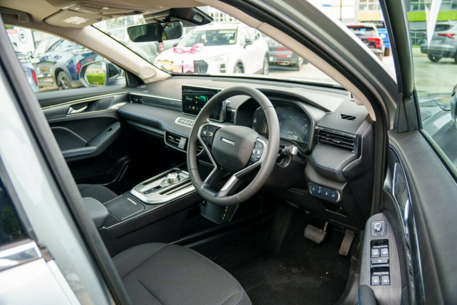 2026 GWM Haval Jolion A02 Premium Hybrid SUV Image 16