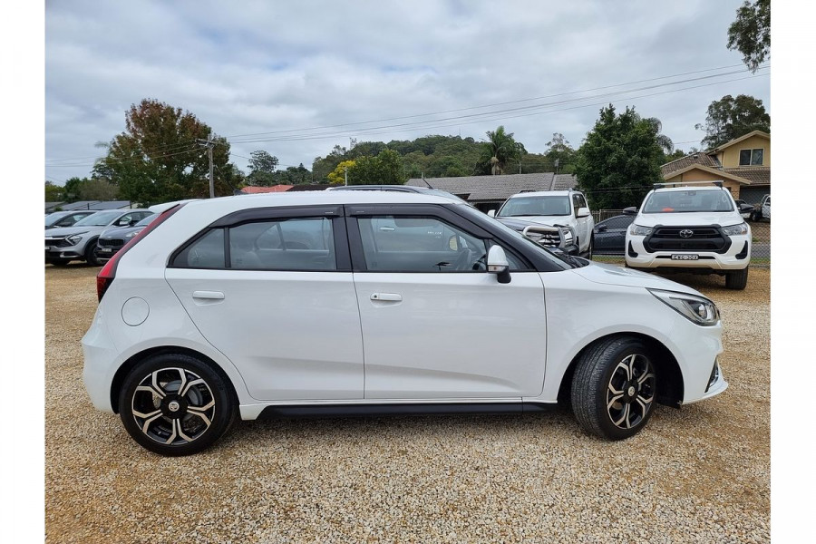 2020 MG MG3 SZP1 Core Hatch Image 8