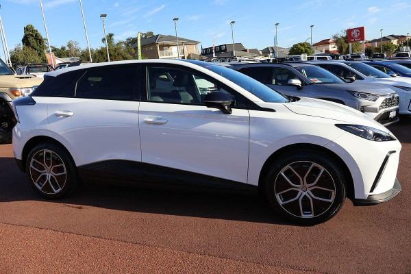2024 MG MG4 MEH32 Essence 64 150kW Hatch