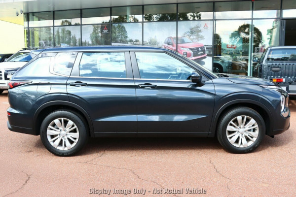 2026 MY25 Mitsubishi Outlander ZM ES SUV Image 16