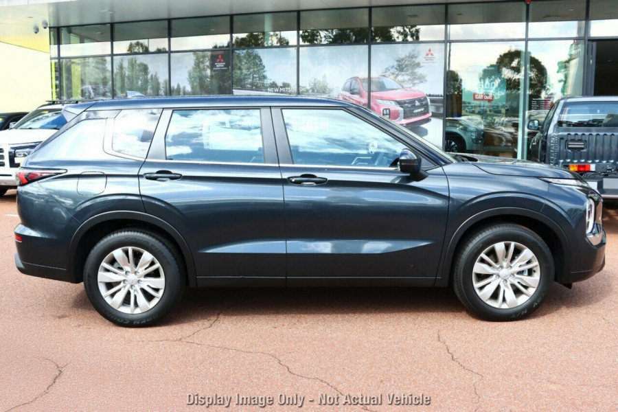 2026 MY25 Mitsubishi Outlander ZM ES SUV Image 16