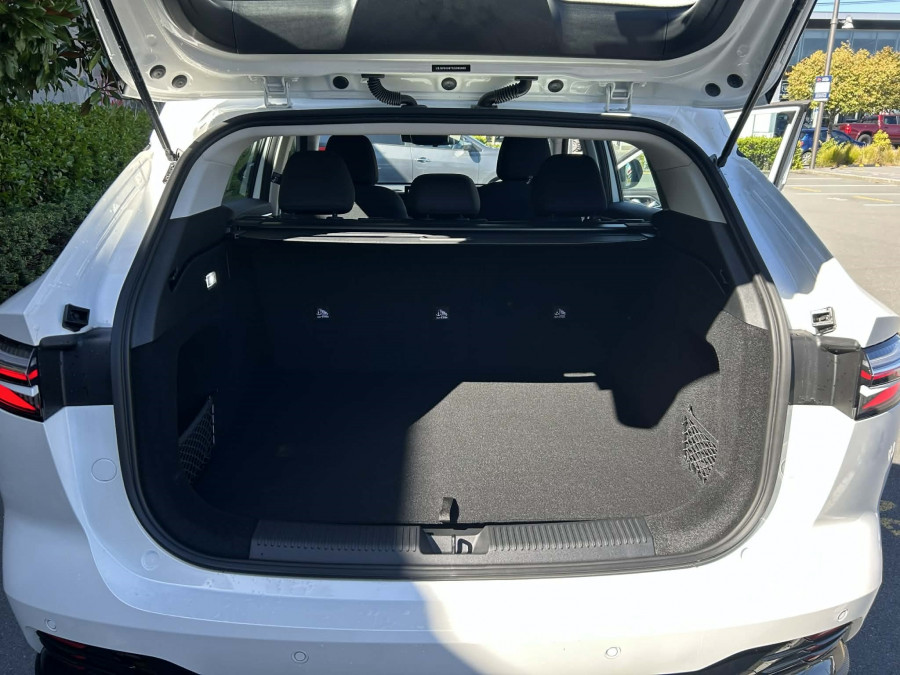 2026 MG HS Super Hybrid Excite SUV Image 15