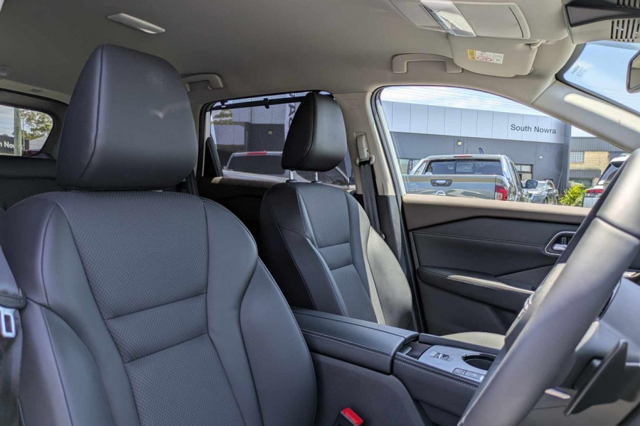2024 Nissan X-TRAIL T33 N-TREK SUV Image 12