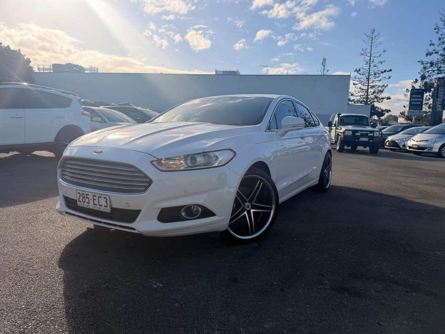 2016 Ford Mondeo MD Trend Hatch Image 1