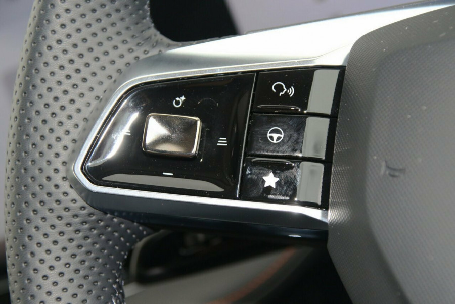 2024 MY24.5 MG HS AS33 Vibe SUV Image 14