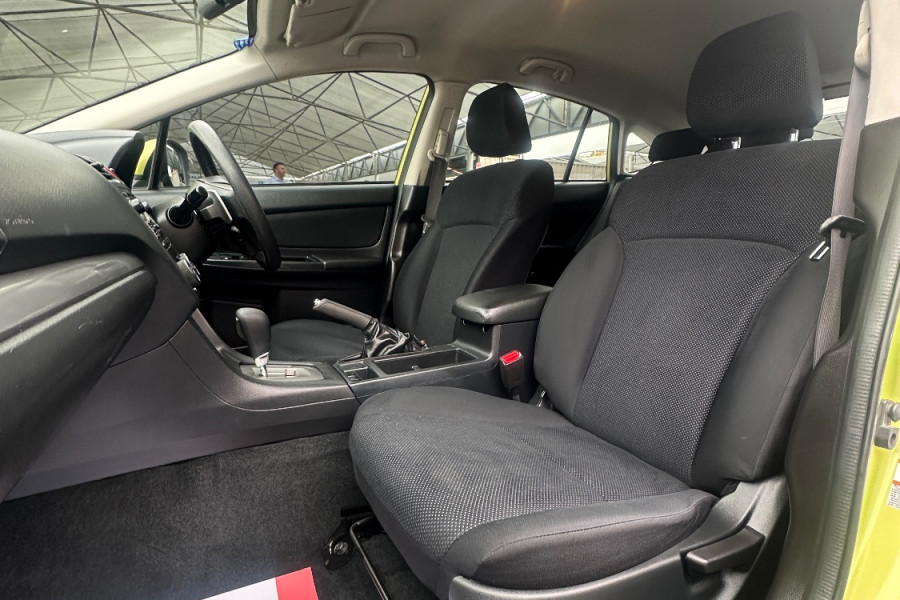 2014 Subaru XV G4-X 2.0i SUV Image 10