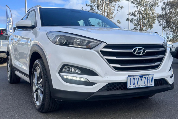 2017 Hyundai Tucson TLe Active X SUV Image 2
